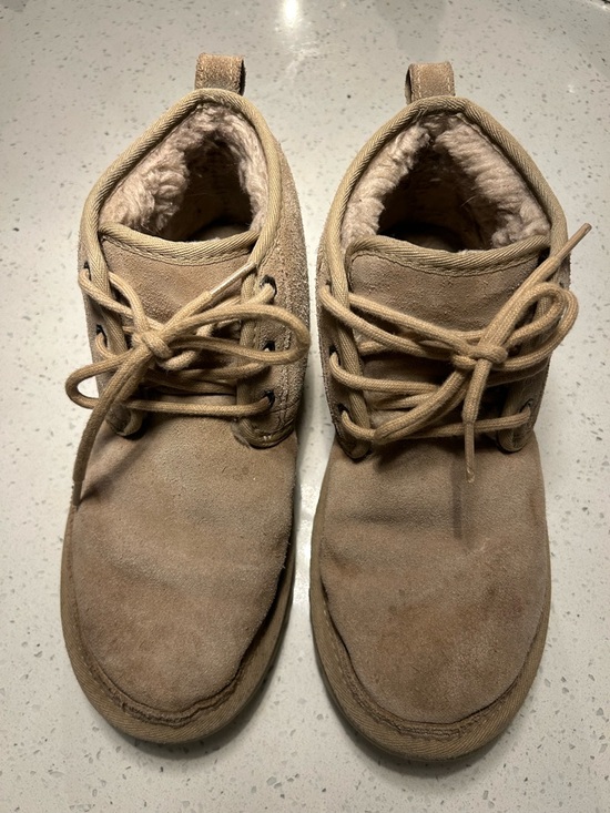 UGG Shoes - Womens UGG® Neumel Chukka Boot Sz 8
